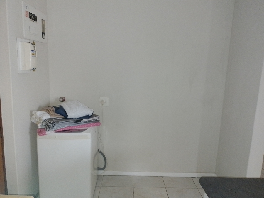 To Let 3 Bedroom Property for Rent in Jagtershof Western Cape